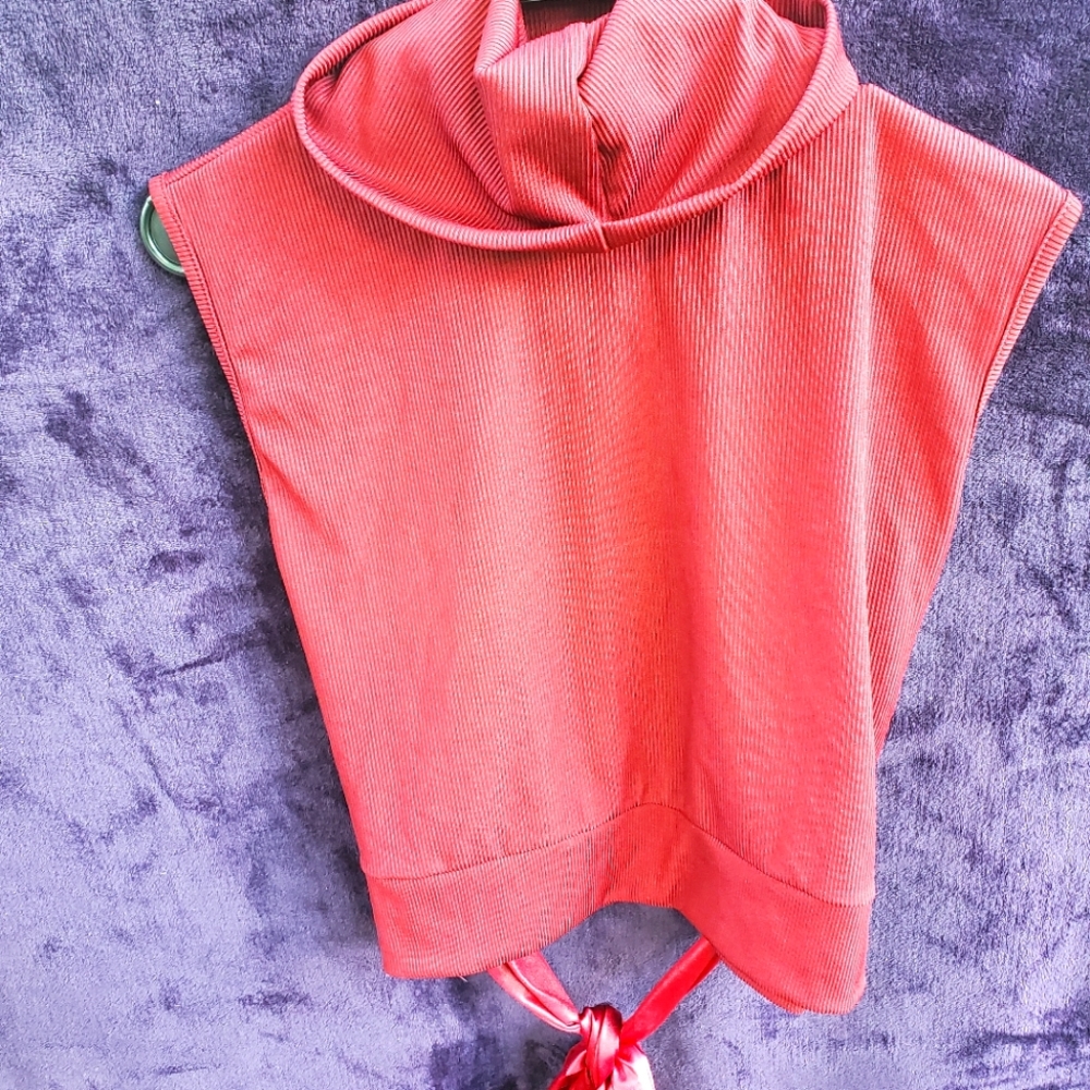 Turtleneck sleeveless top PLT plus size